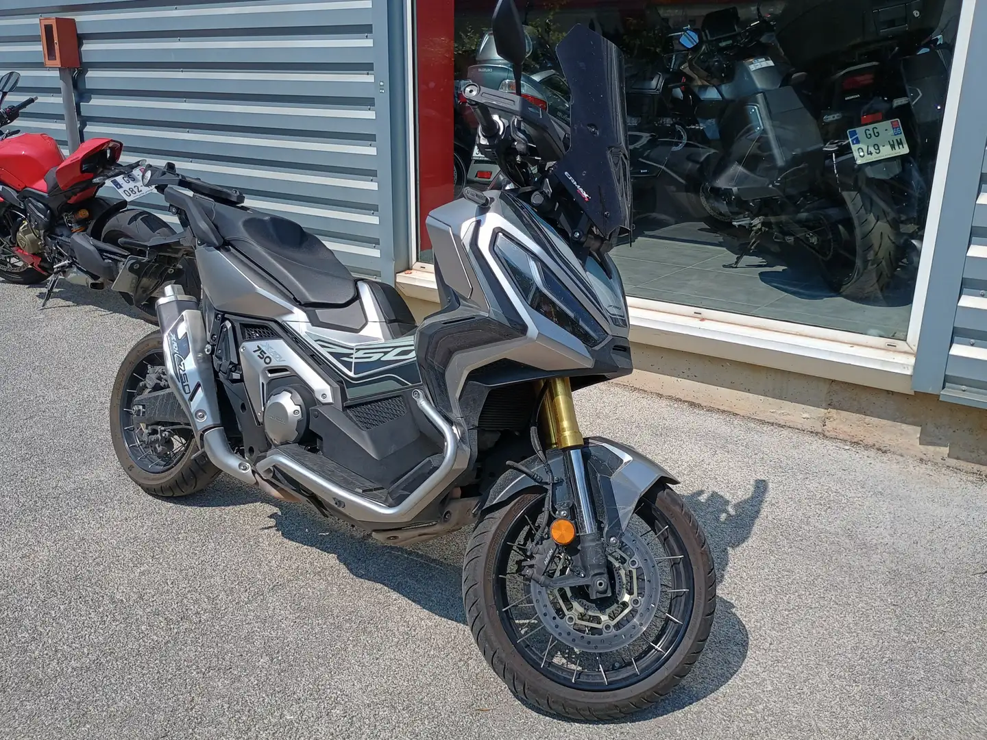 Honda X-ADV Gris - 2
