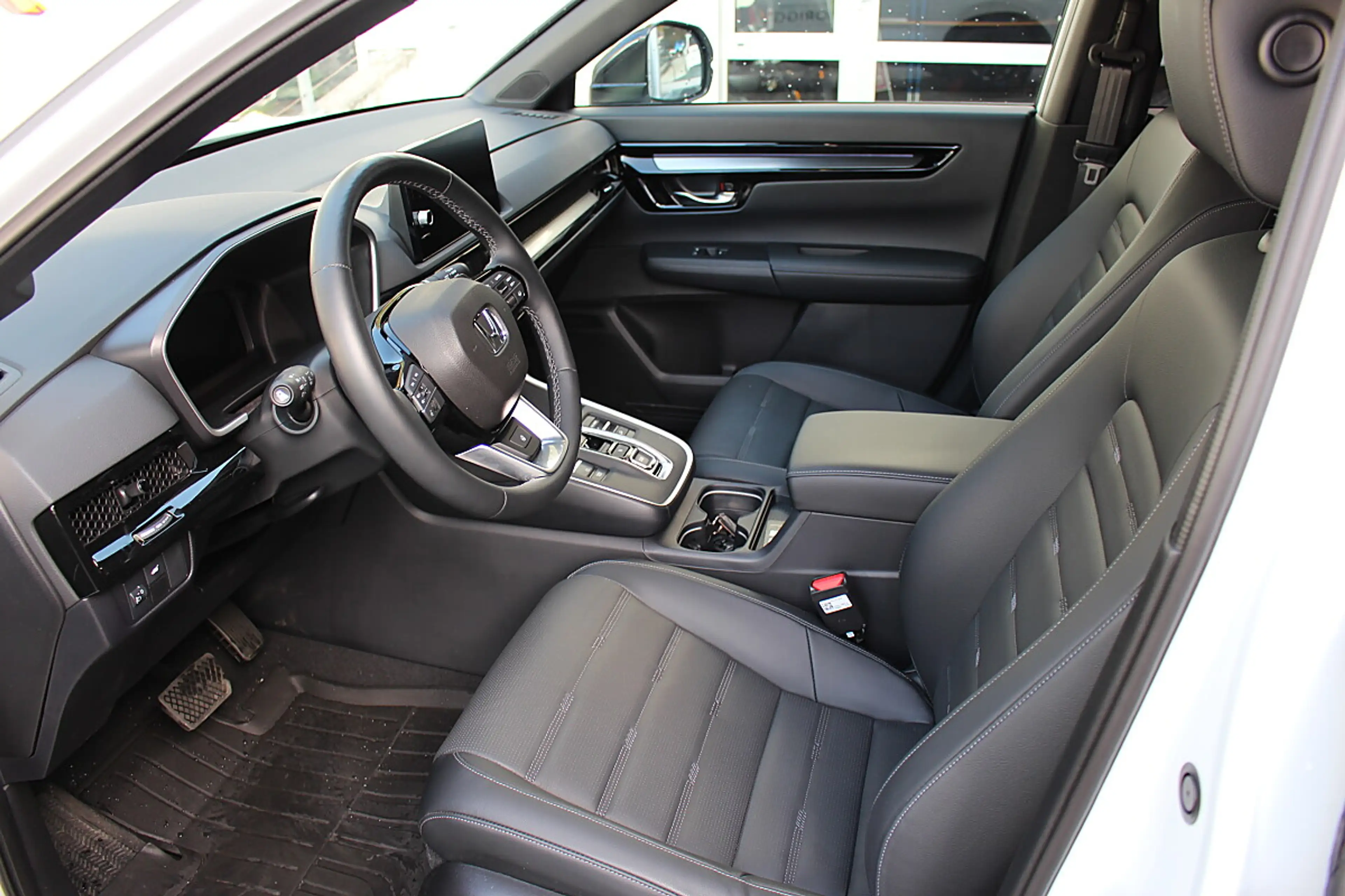 Honda CR-V 2,0 i-MMD e:HEV Elegance AWD Aut. — photo 10