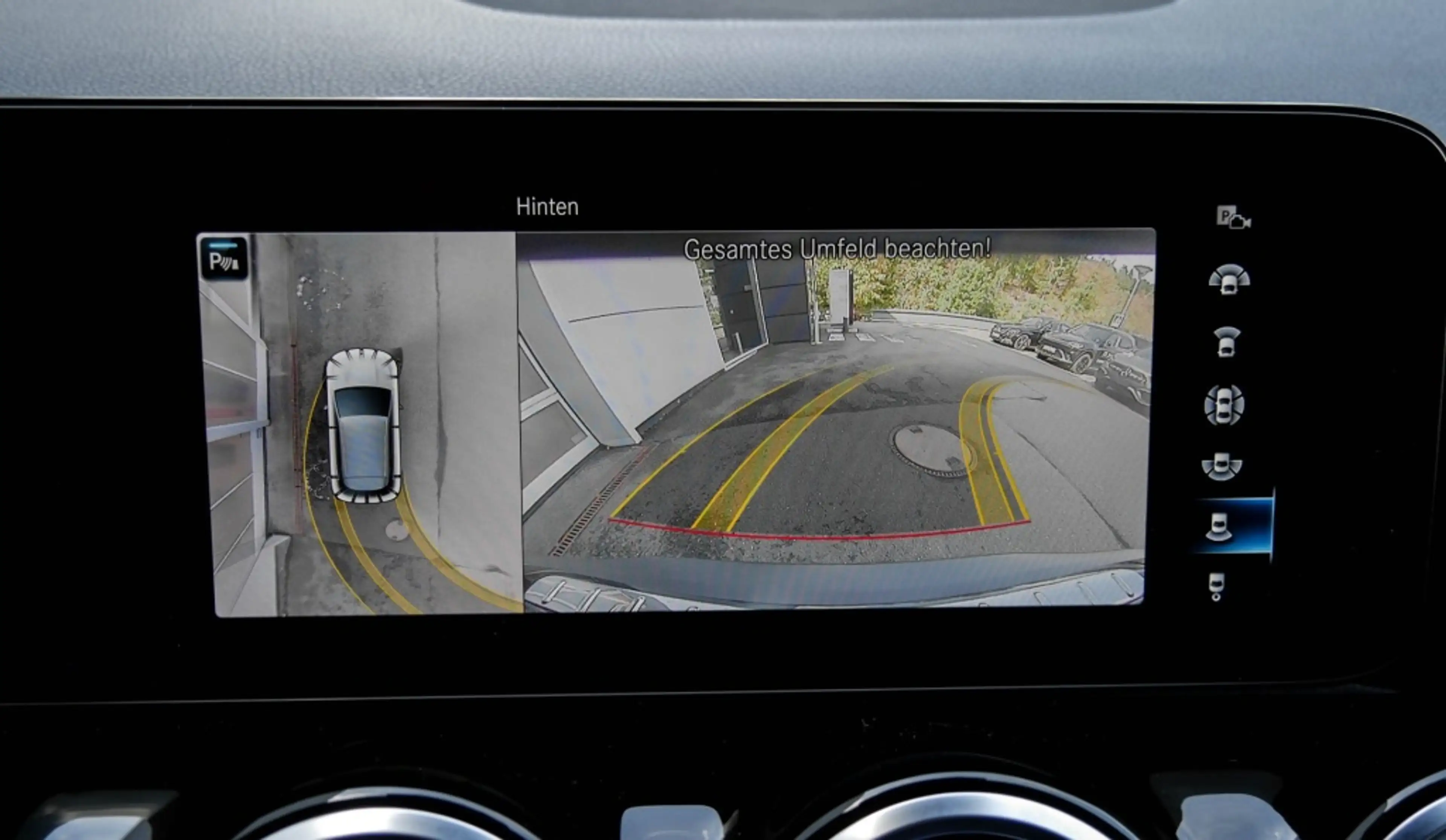Mercedes-Benz EQA 250 AMG-Sport/AHK/360/HUD/Night/Keyl/Ambi/19 — photo 11