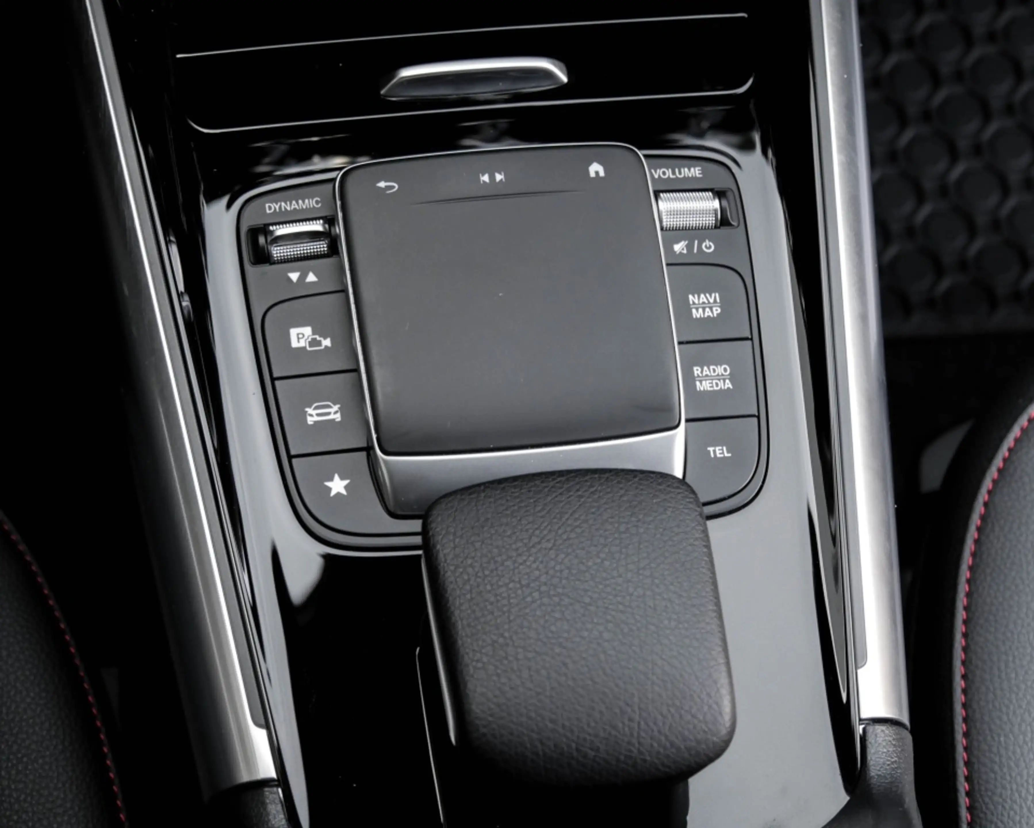Mercedes-Benz EQA 250 AMG-Sport/AHK/360/HUD/Night/Keyl/Ambi/19 — photo 10