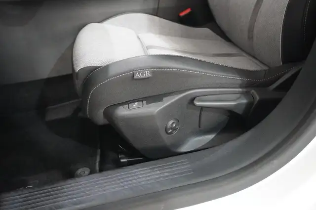 Opel Astra view 14