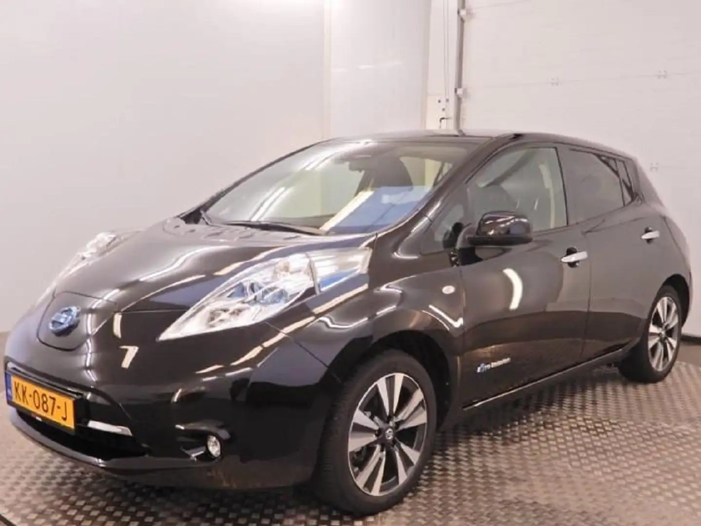 Nissan Leaf Tekna 30 kWh Zwart - 1
