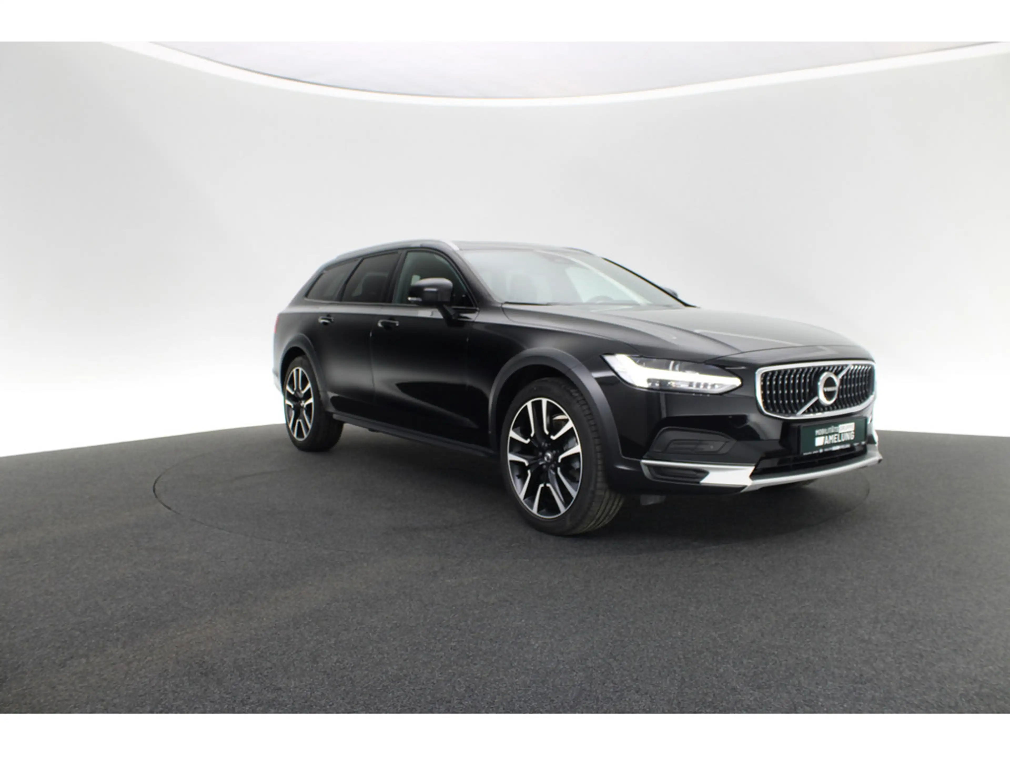 Volvo V90 Cross Country B4 D AWD Plus aus 1.Hand — photo 8
