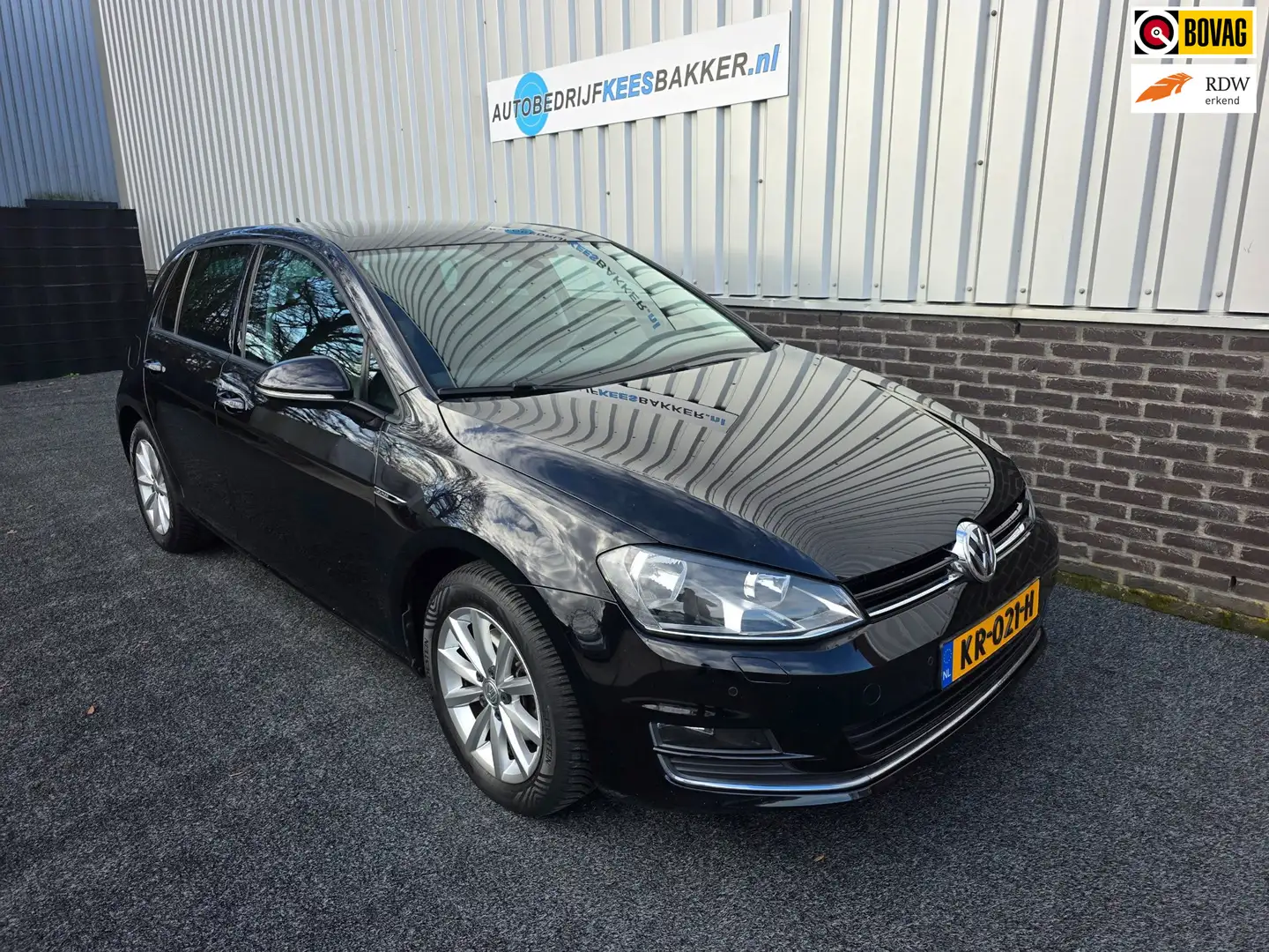 Volkswagen Golf 1.4 TSI / Trekhaak / Pano / Stoelverwarming / Navi Schwarz - 1