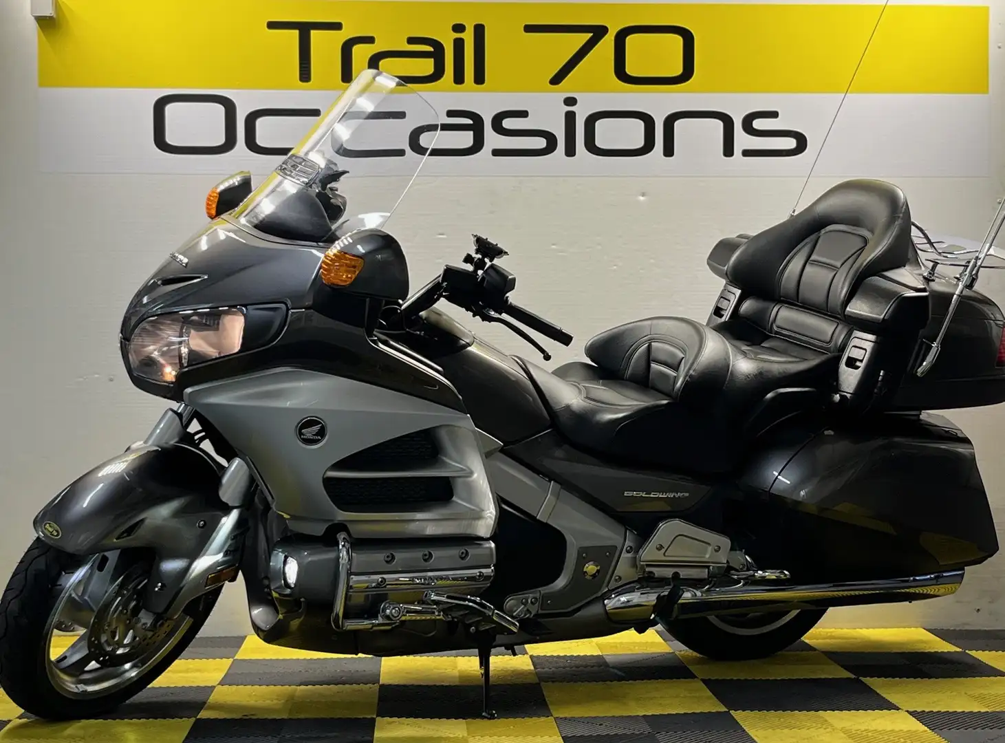 Honda Gold Wing Beige - 2