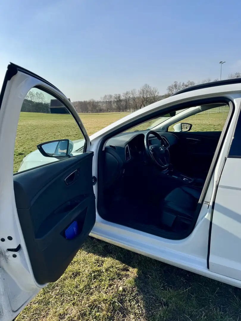 SEAT Leon ⭐️Pano*DSG*CNG-Hybrid Weiß - 2