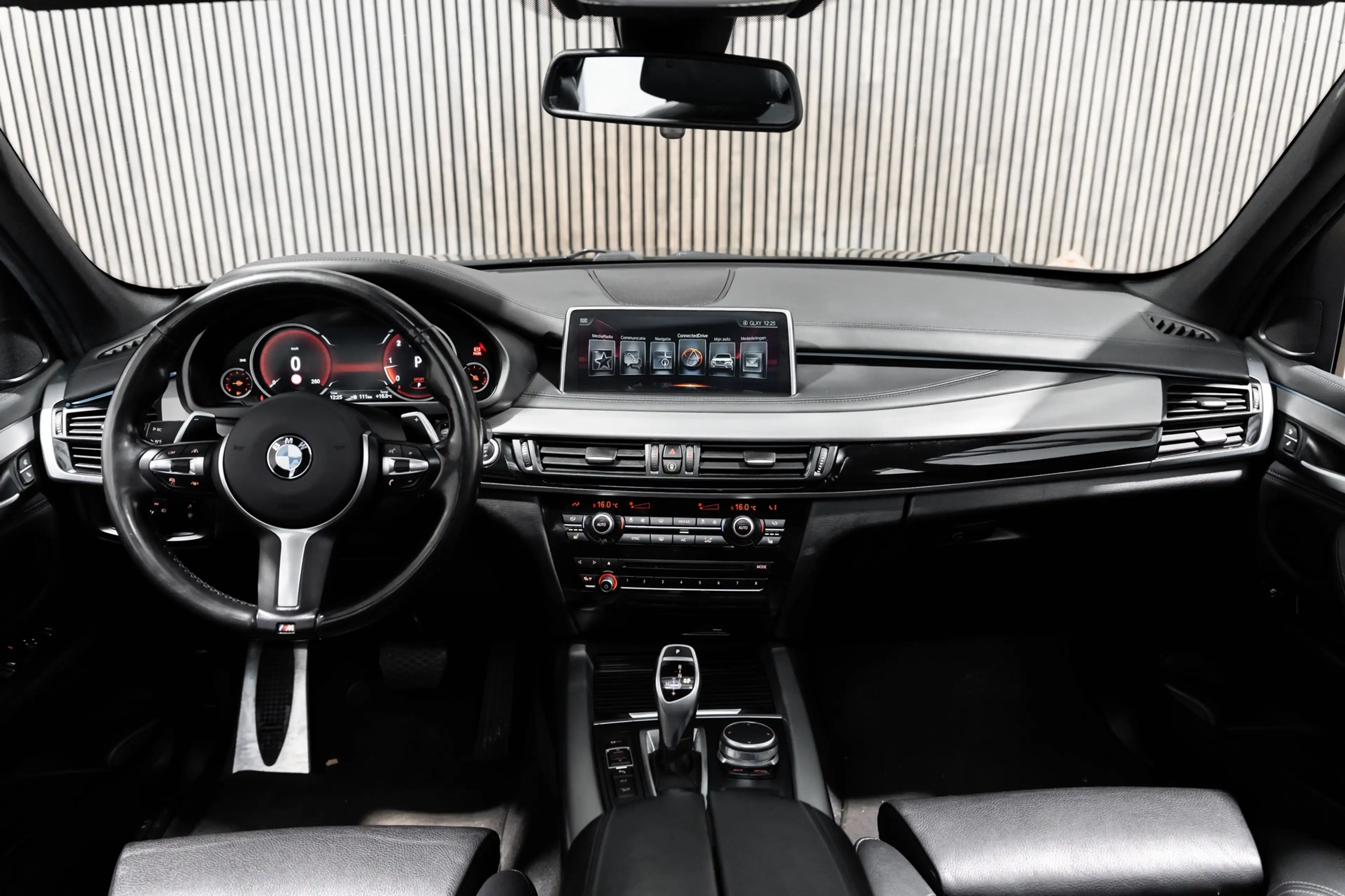 BMW X5 XDrive30d High Executive 7p. Pano Leder Camera Led — photo 15
