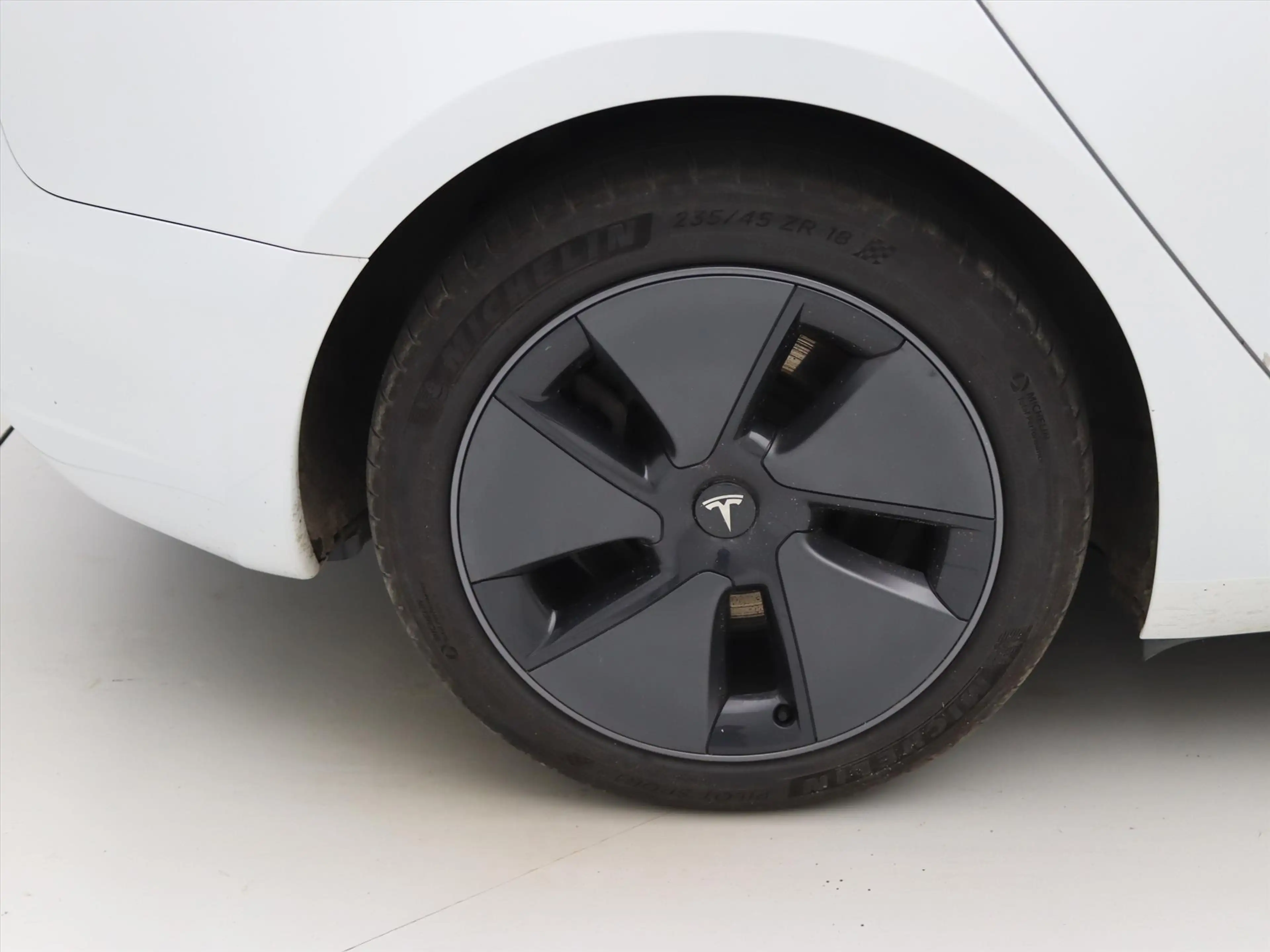Tesla Model 3 Standard RWD Plus UPGRADE 94.7% SoH [ LFP-ACCU+WAR — photo 11