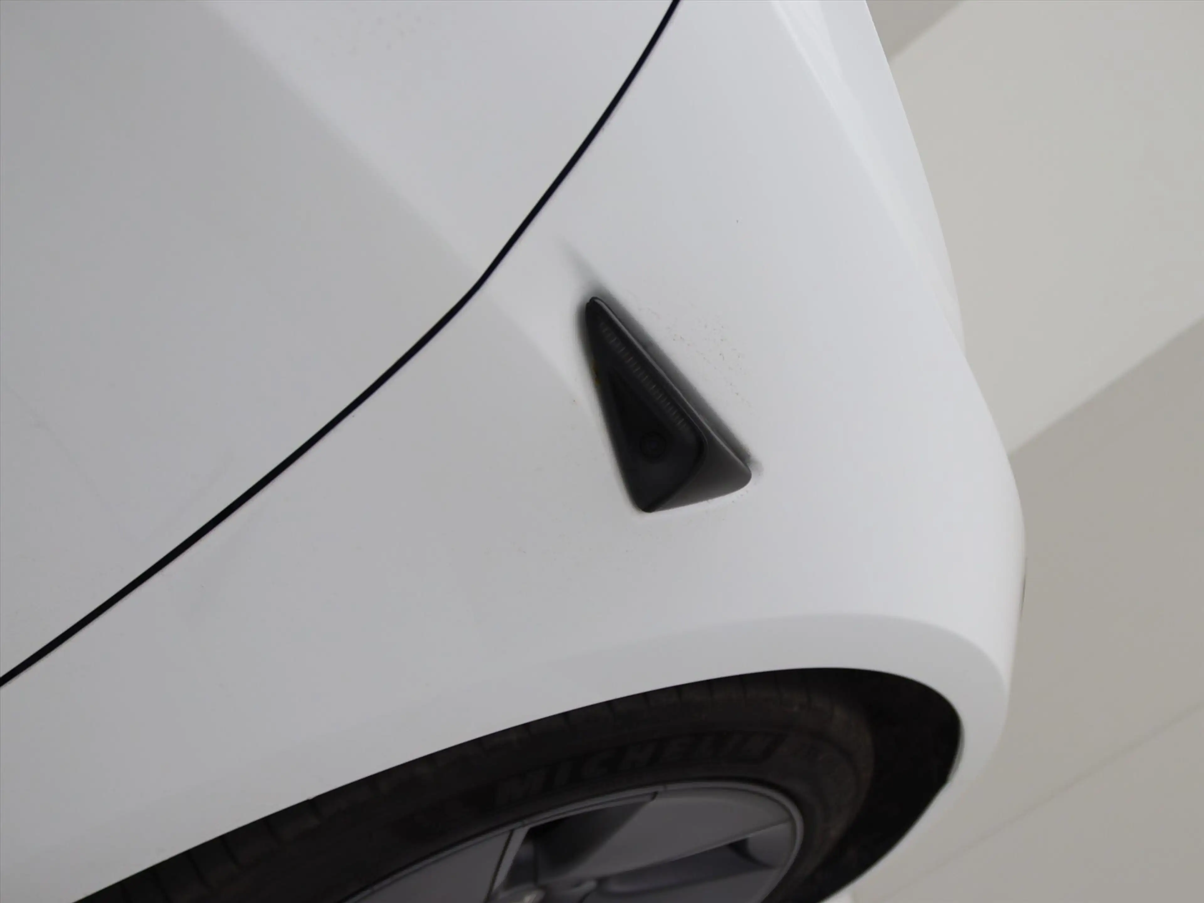 Tesla Model 3 Standard RWD Plus UPGRADE 94.7% SoH [ LFP-ACCU+WAR — photo 28