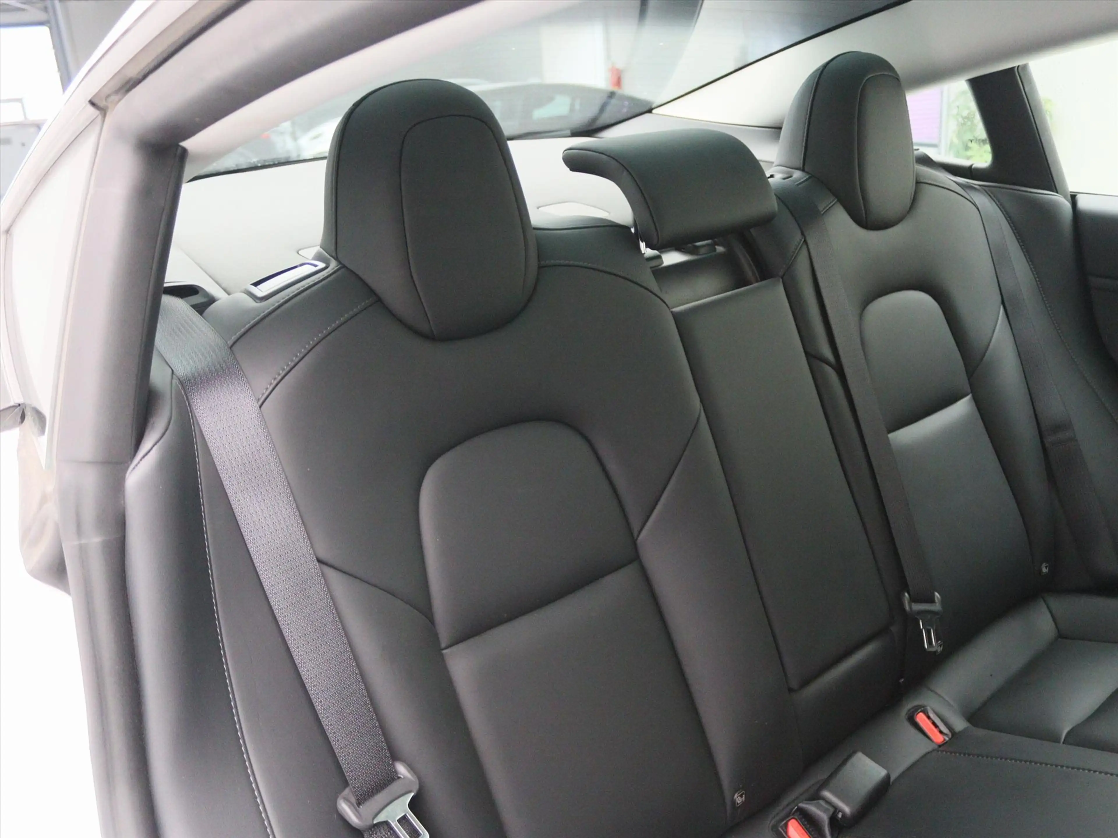 Tesla Model 3 Standard RWD Plus UPGRADE 94.7% SoH [ LFP-ACCU+WAR — photo 16