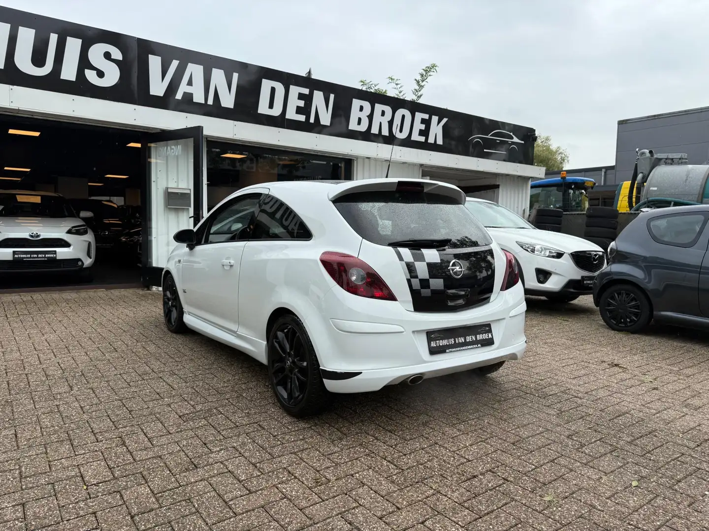 Opel Corsa 1.4-16V Edition Opc-Line|Limited Edition|Airco|Cru Wit - 2