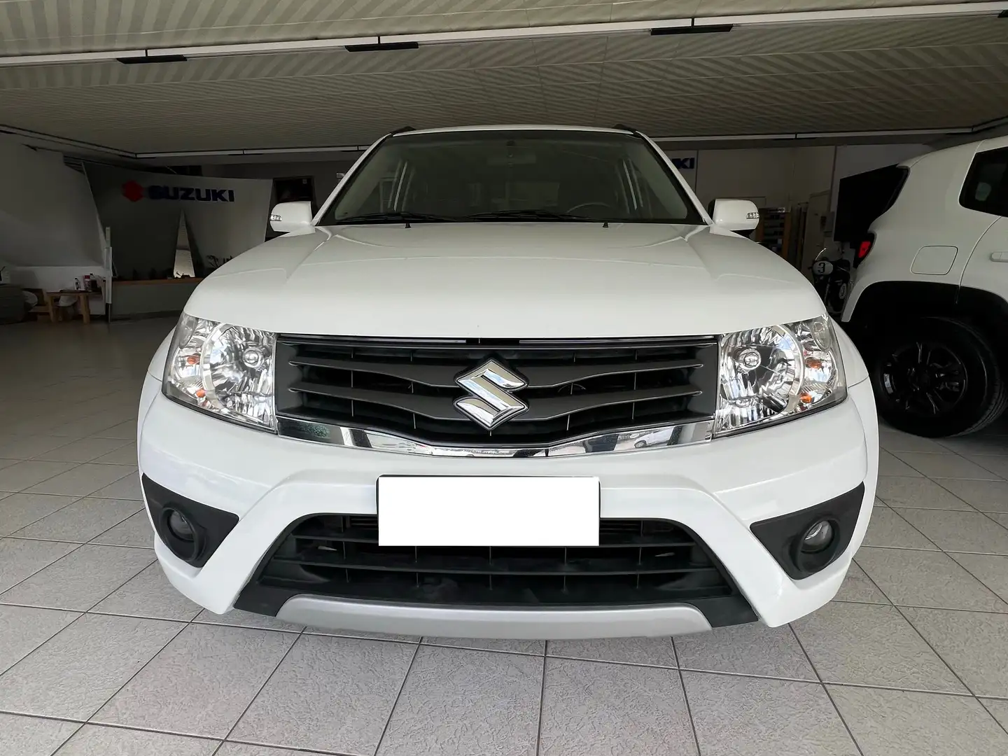 Suzuki Grand Vitara Grand Vitara 1.9 ddis offroad Evolution 3p White - 1