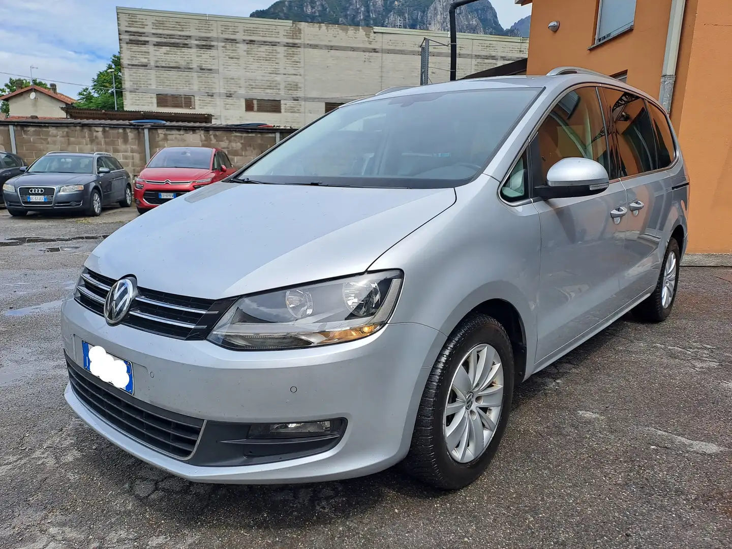 Volkswagen Sharan 2.0 TDI DSG *7 POSTI* Zilver - 1