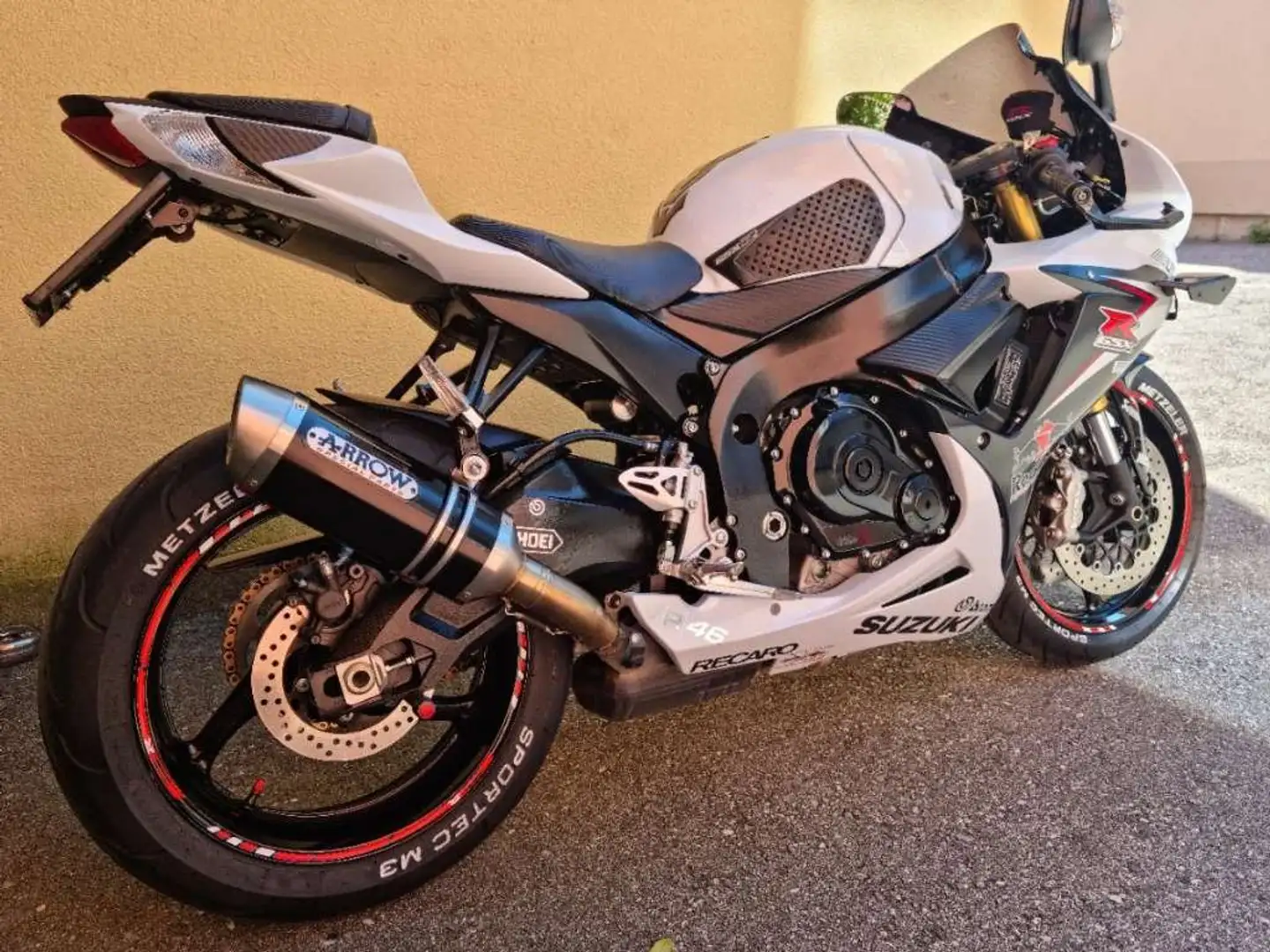 Suzuki GSX-R 750 Wit - 2