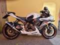 Suzuki GSX-R 750 Wit - thumbnail 1