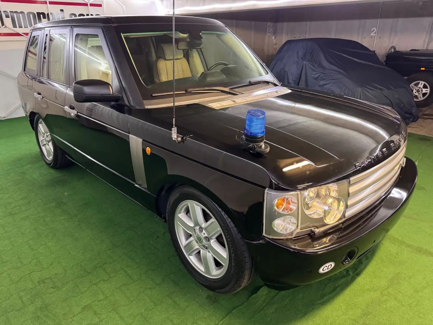 Land Rover Range Rover GEPANZERT ARMORED B6 WERKSPANZER Schwarz - 1