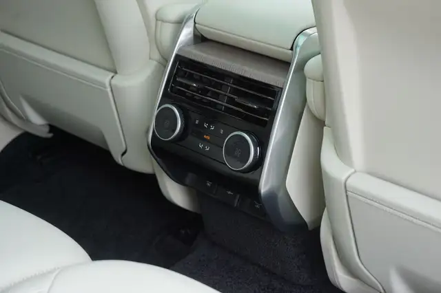 Land Rover Range Rover P550e PHEV AWD Autobiography | 5 Jahre Garantie | Ansicht 28