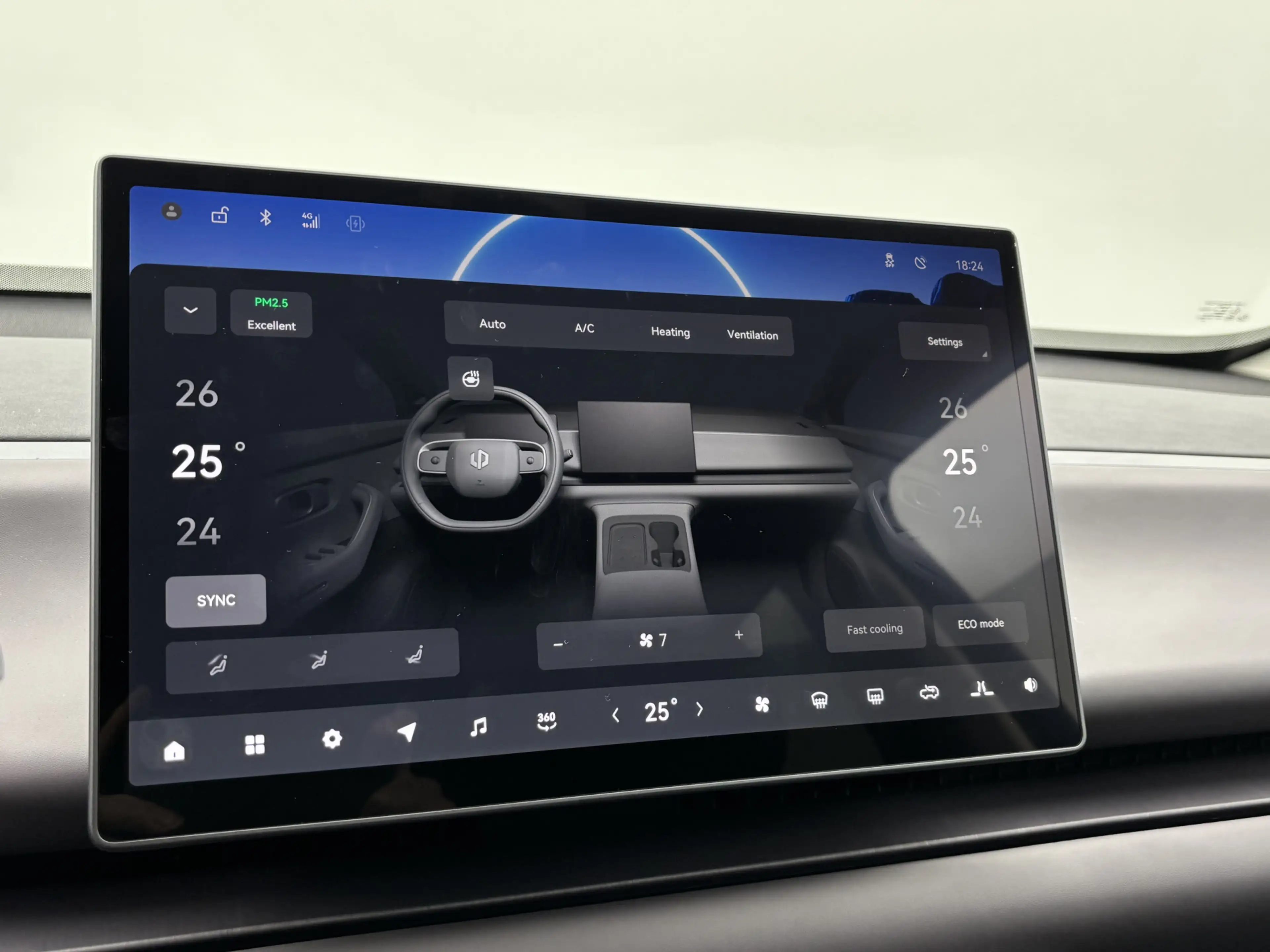 Leapmotor C10 REEV Design 28.4 kWh Range Extender 950 km Automaa — photo 6