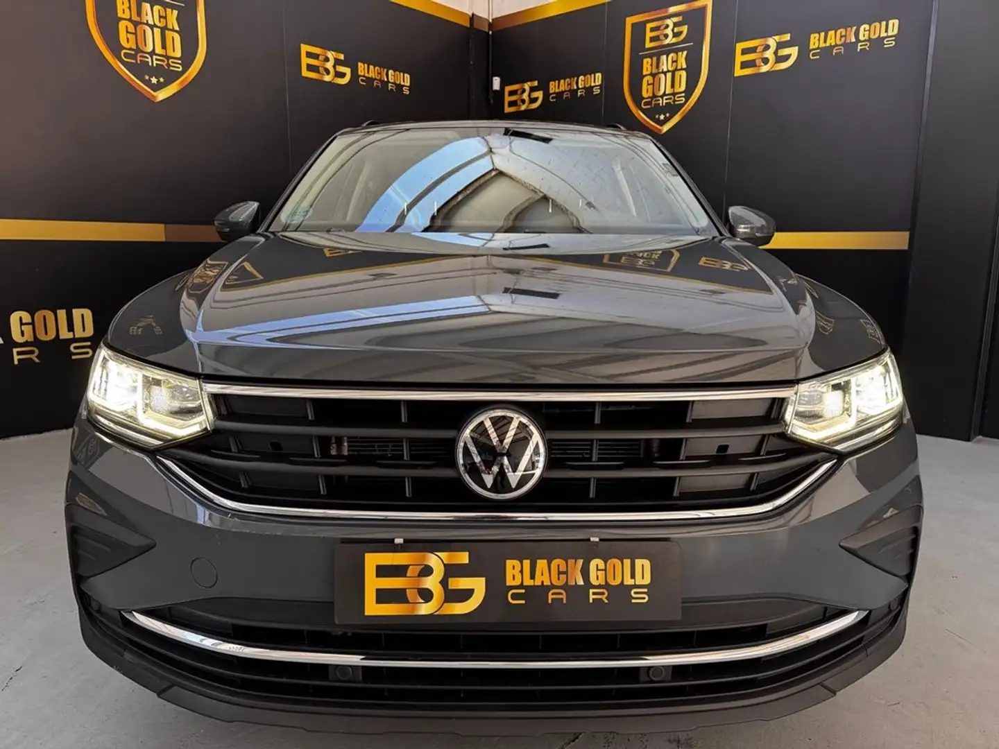 Volkswagen Tiguan Life 2.0 TDI 110kW (150CV) Gris - 2