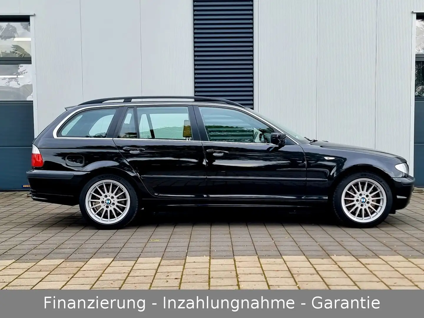 BMW 330 xi Touring im Traumzustand aus 2. Hand! Noir - 2