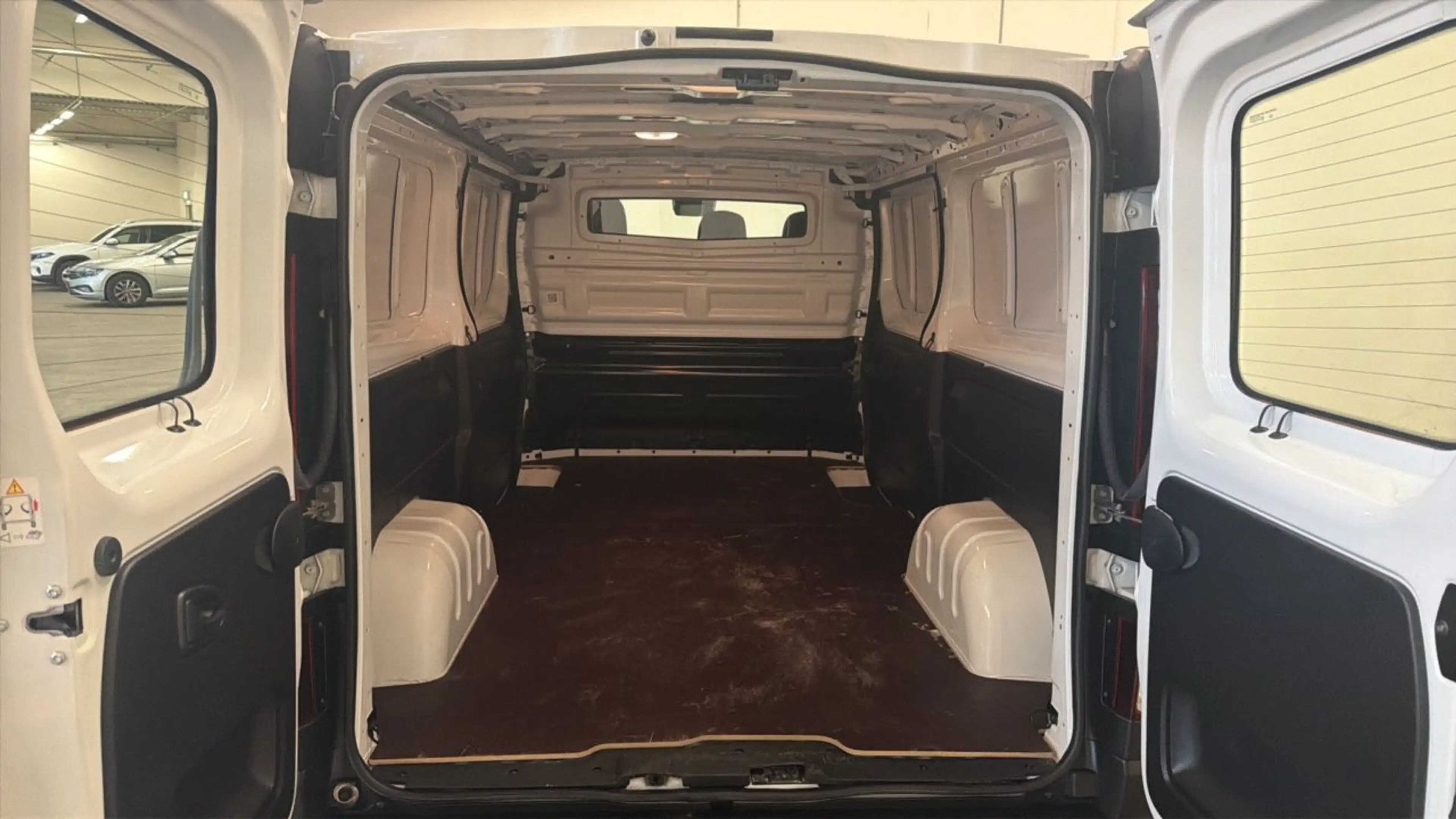 Nissan Primastar 3,0t dCi 130 DPF L1H1 Acenta LED*TEMP*Carplay*BT* — photo 7