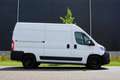 Peugeot Boxer 2.2 BlueHDi L2H2 3.5t 180 pk |Automaat |Topstaat | Wit - thumbnail 2