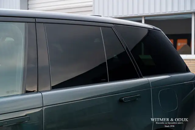 Land Rover Range Rover view 15