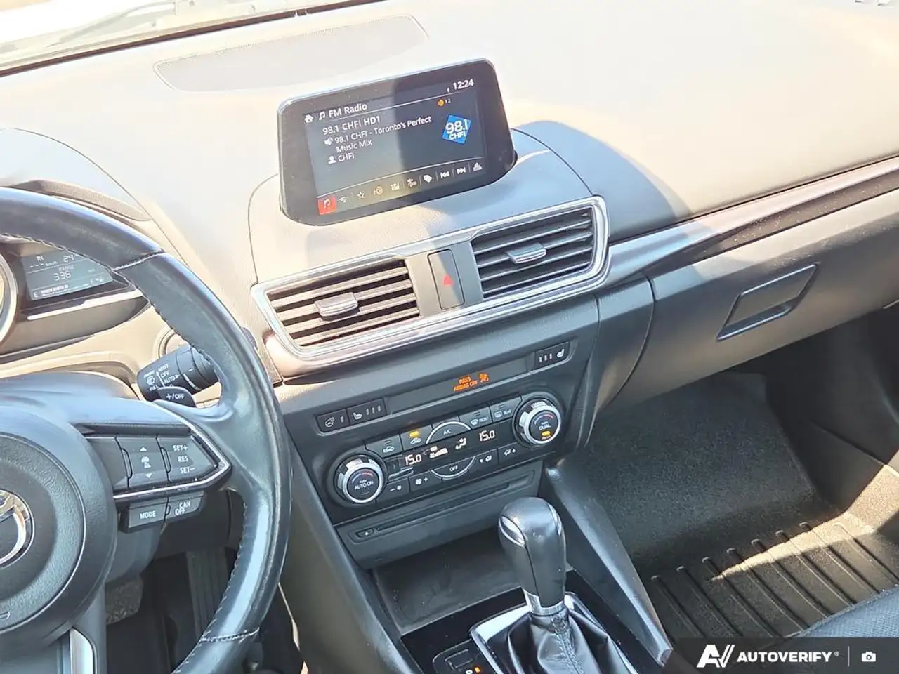 Mazda 3 снимка Mazda 3