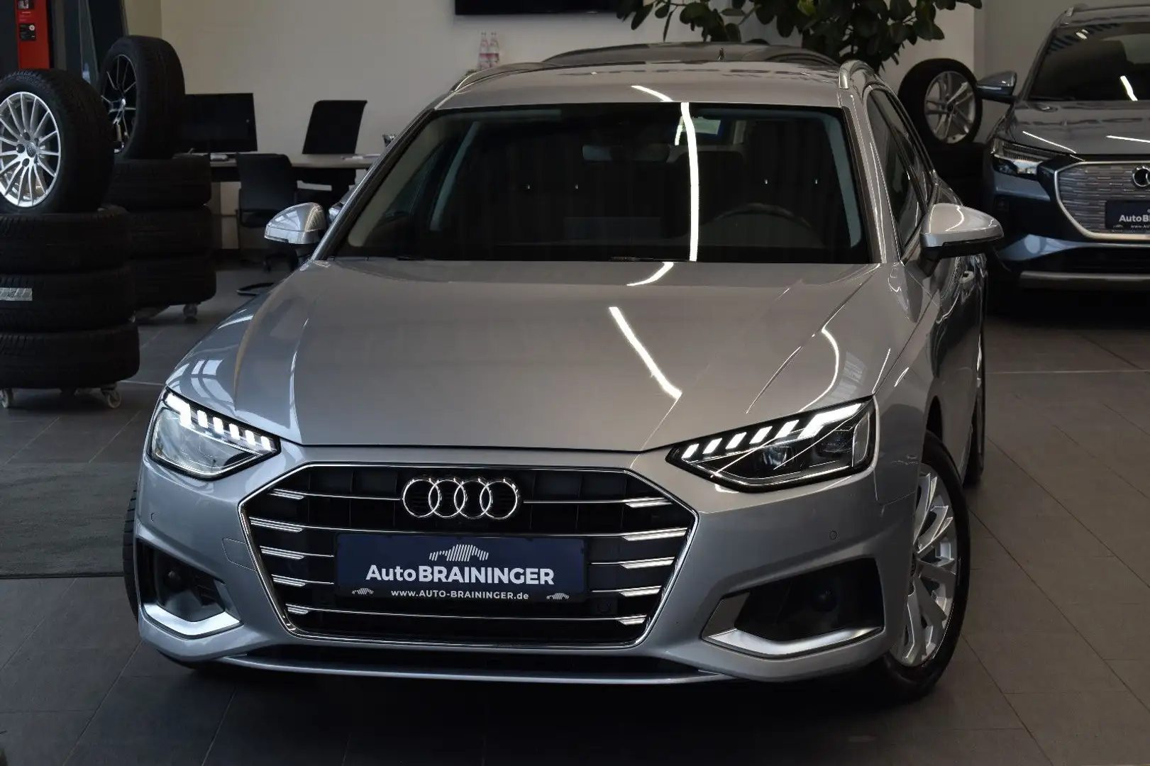 Audi A4 Avant 35TDI S-tron. advanced LED~TopView~MMI+ Plateado - 1