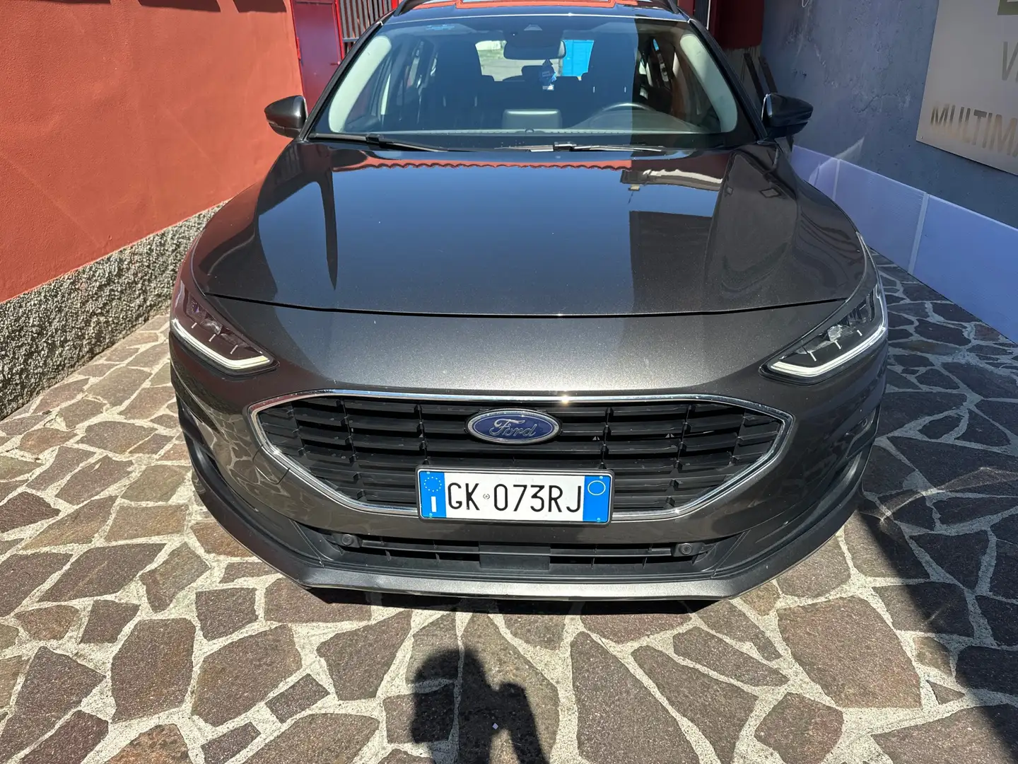 Ford Focus SW 1.5 ecoblue Business 120cv auto Grigio - 1