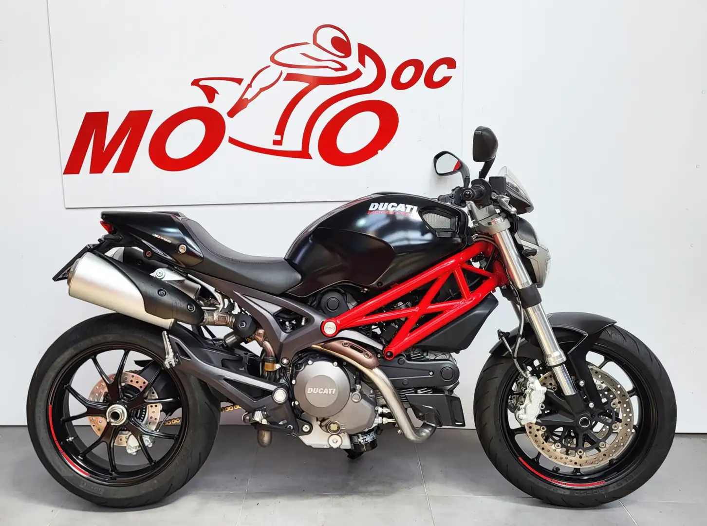 Ducati Monster 796 ***MOTODOC.BE*** Noir - 1