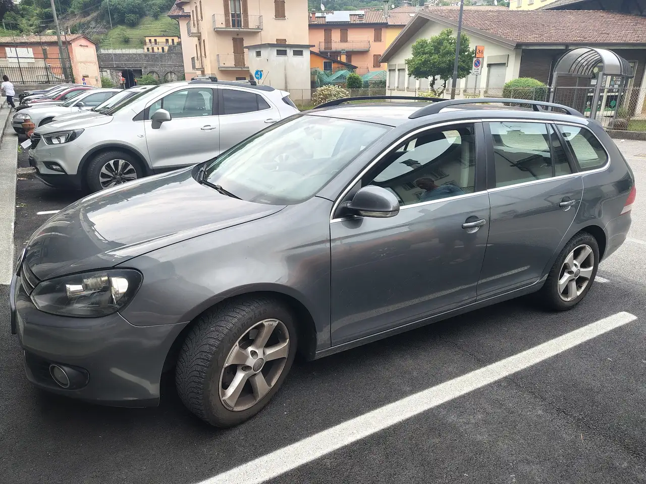 Volkswagen Golf Variant 1.6 tdi confortline 110cv, foto 1