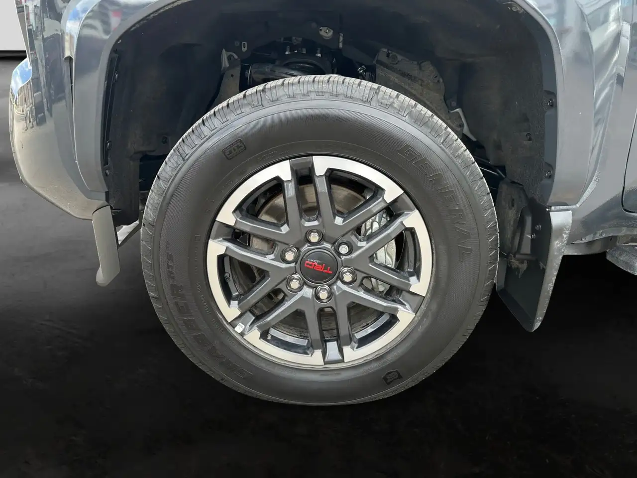Toyota Tacoma снимка Toyota Tacoma