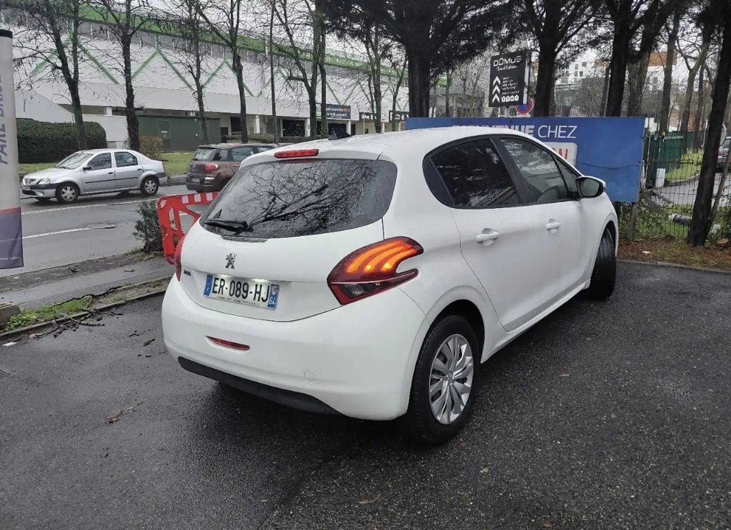 Peugeot 208 1.6 BlueHDi 75ch S&S BVM5 Active Business - 2