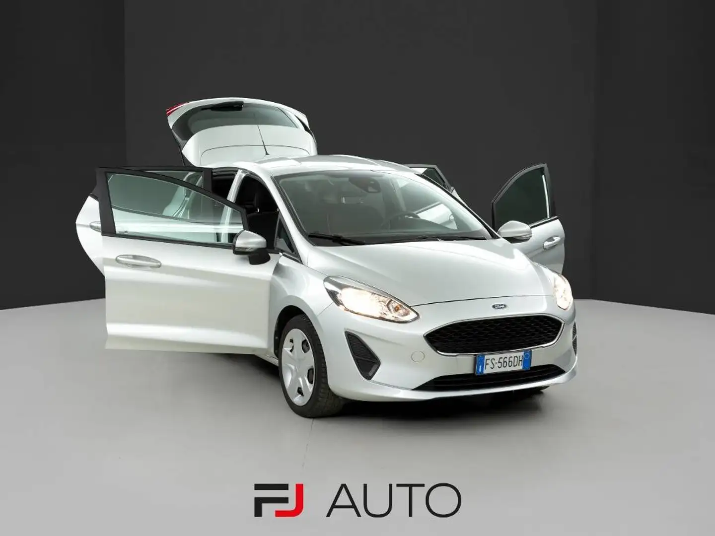 Ford Fiesta 1.1 Plus 70cv 5 porte Argento - 2