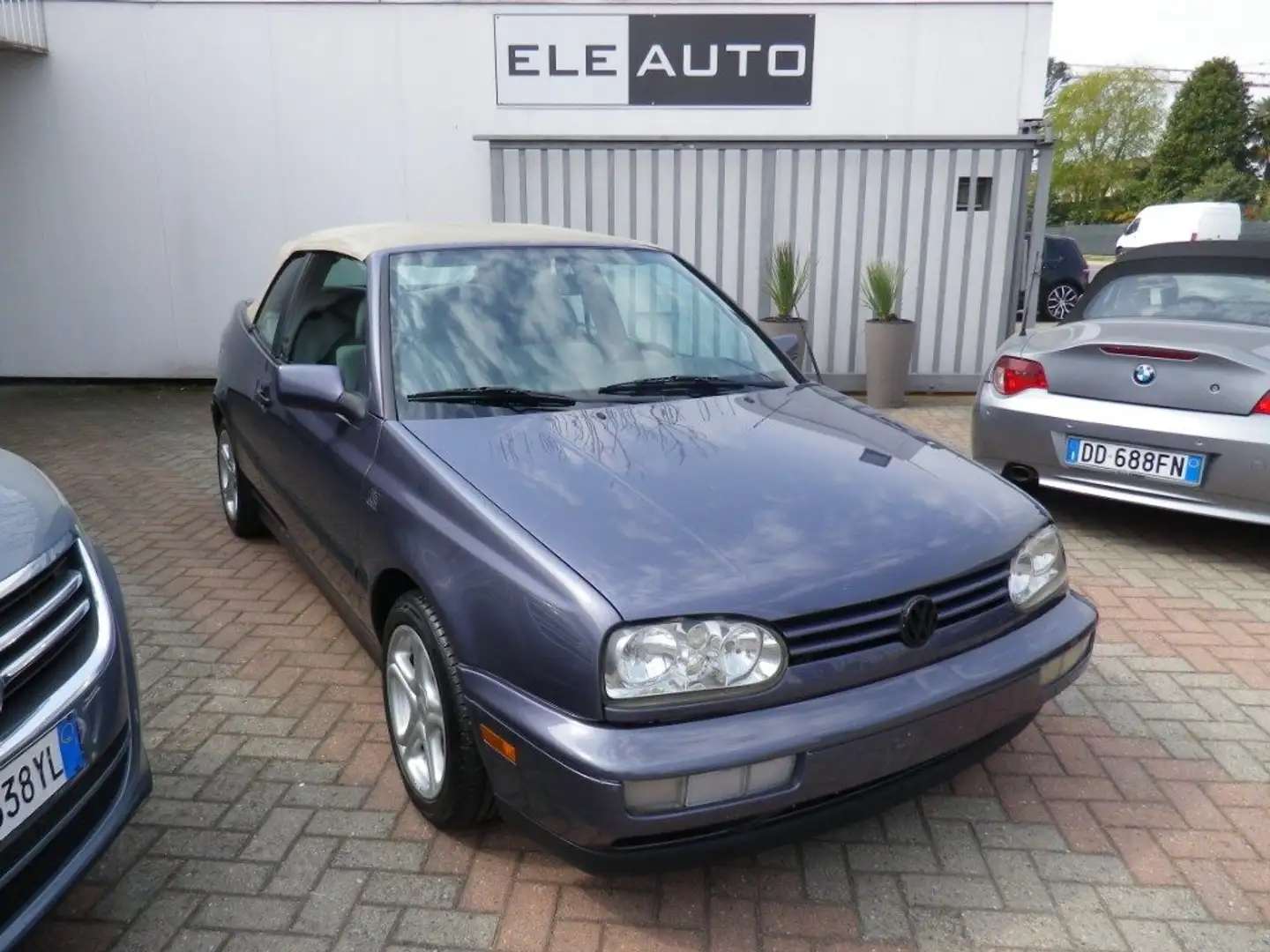 Volkswagen Golf Cabriolet 2.0i Cambio Autom. 116CV Karmann ISCRITTA ASI Gris - 1