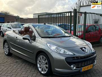 CC 1.6-16V T Féline Cabriolet leerbekeleding airco