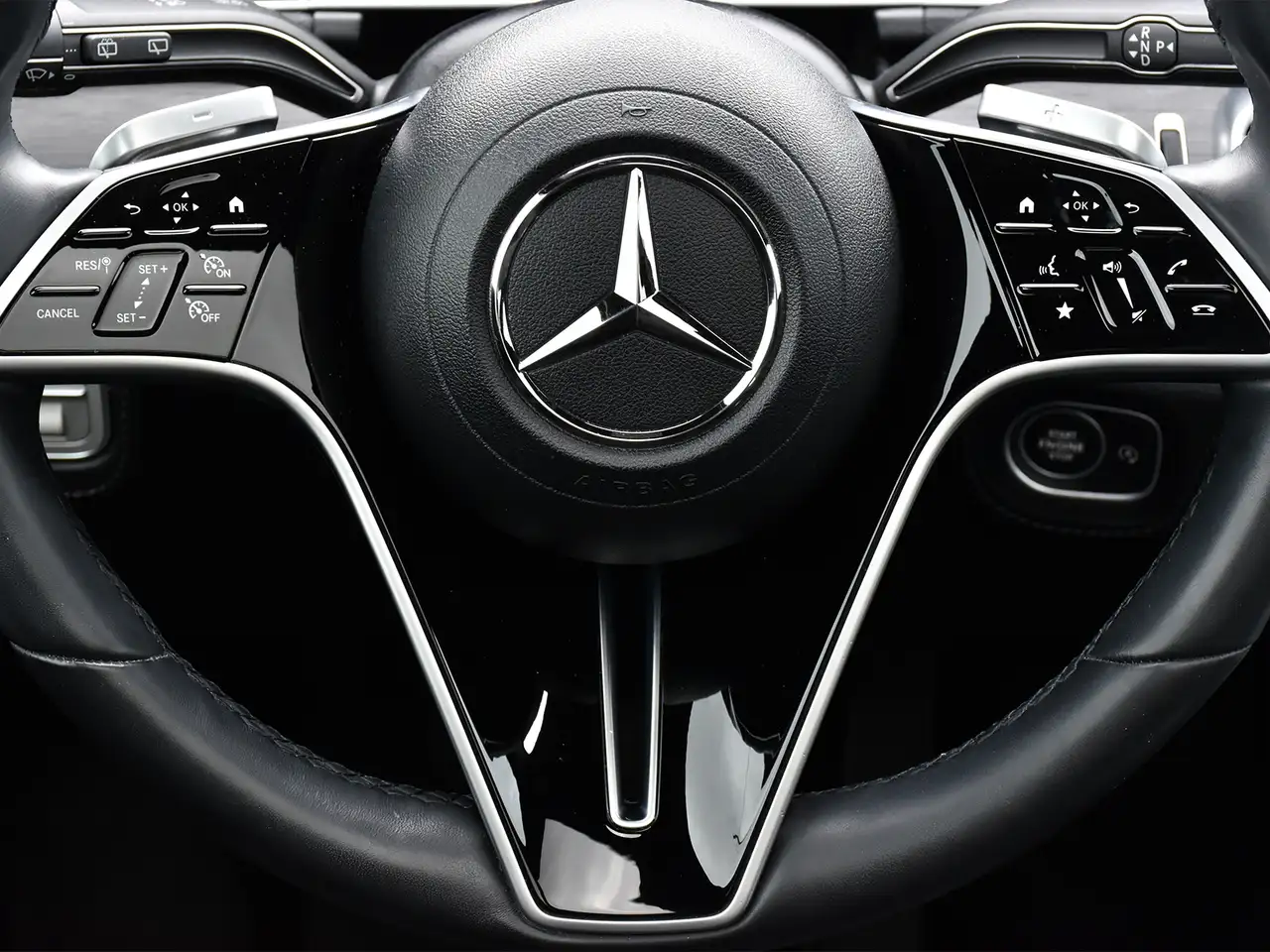 Mercedes-Benz GLE photo Mercedes-Benz GLE