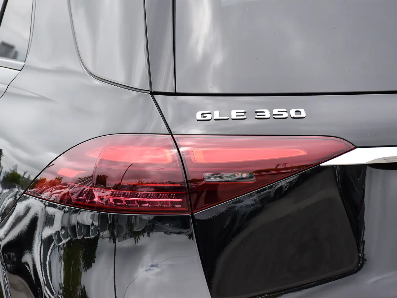 Mercedes-Benz GLE photo Mercedes-Benz GLE