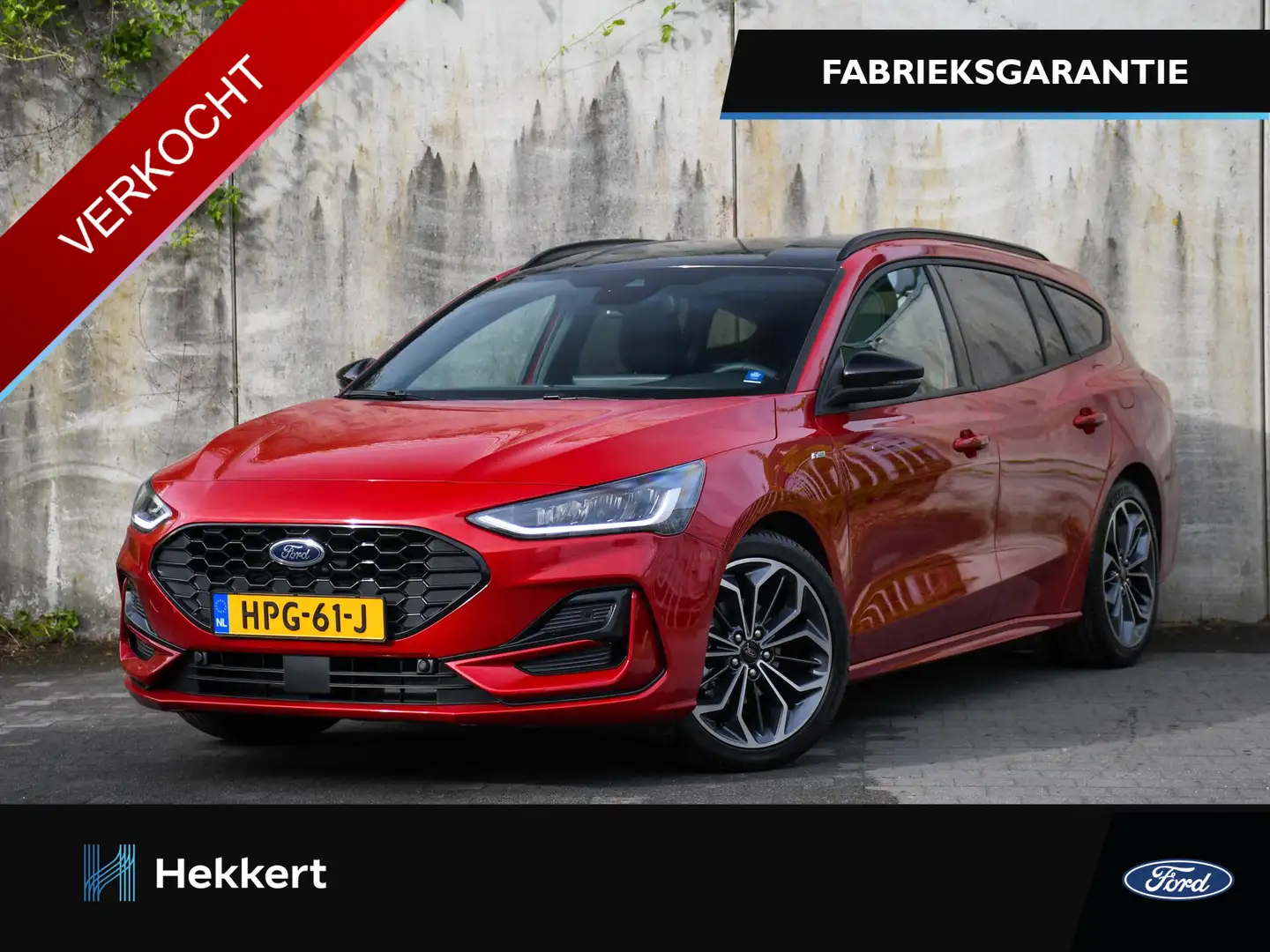 Ford Focus Wagon ST Line X 1.0 EcoBoost Hybrid 155pk Automaat Rood - 1