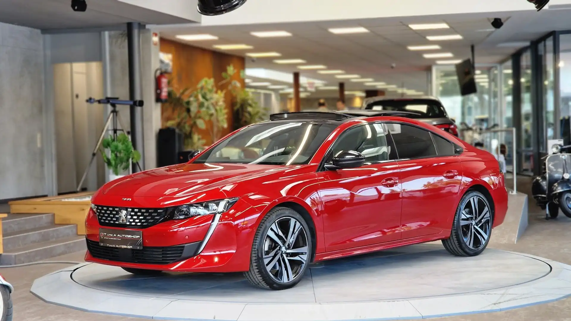 Peugeot 508 GT-Line Aut. i-Cockpit*Pano*FOCAL*360°*Sitzmassage Rot - 2