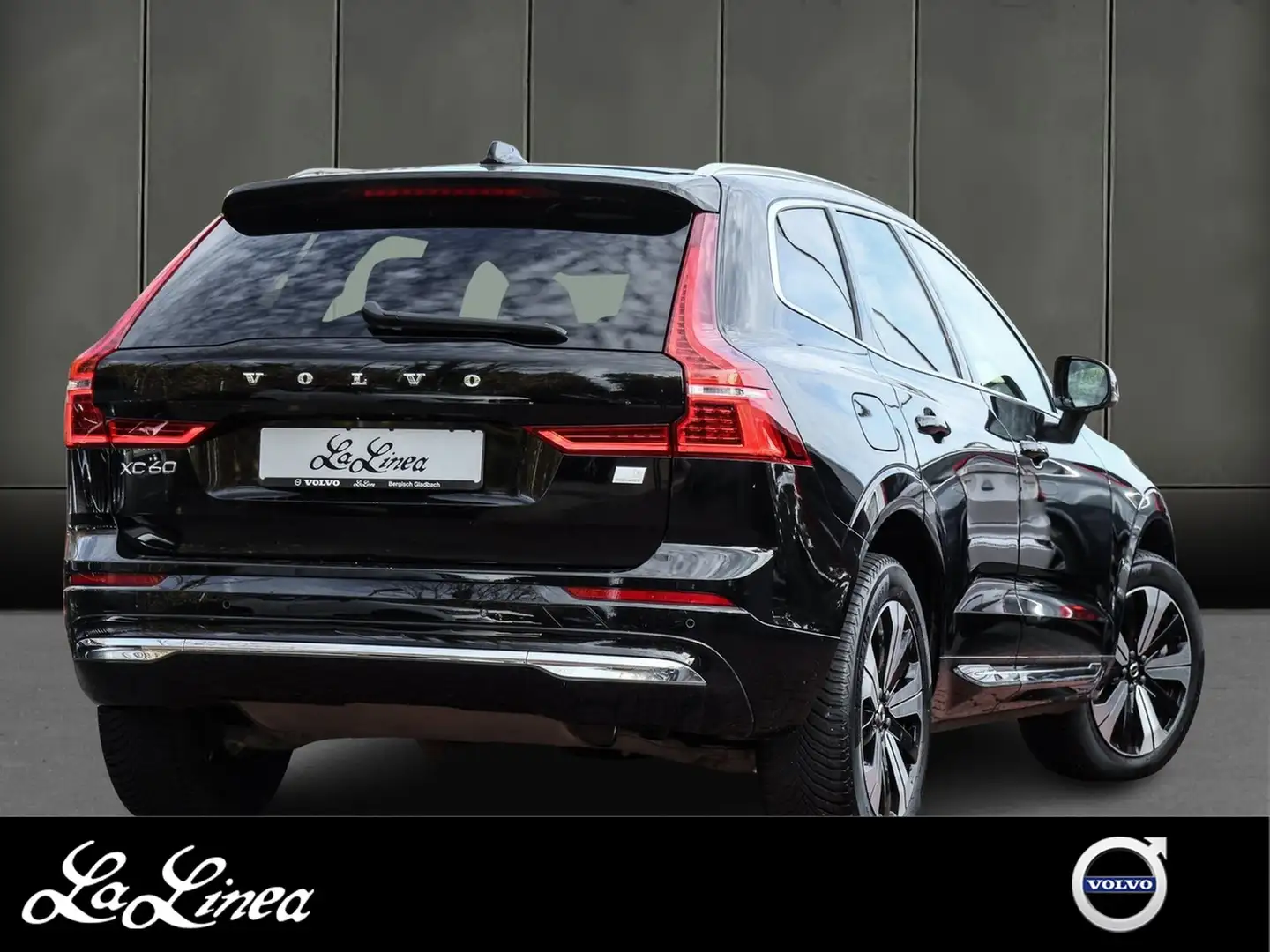 Volvo XC60 T6 Recharge Plus Bright Plug-In Hybrid AWD Schwarz - 2