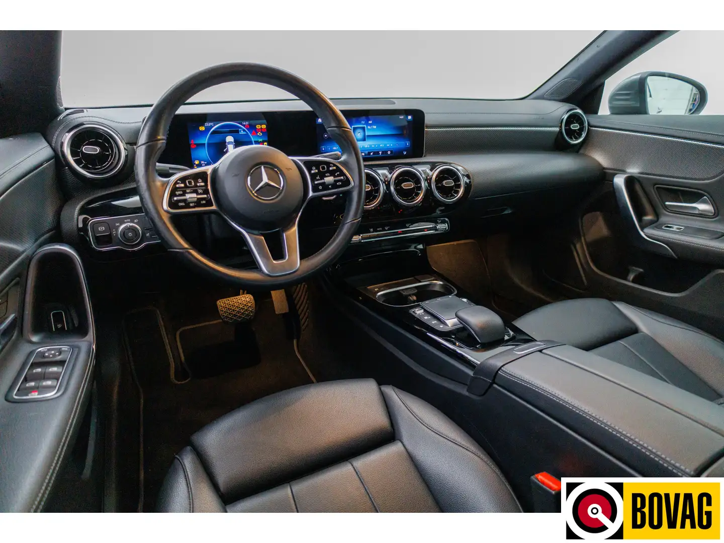 Mercedes-Benz CLA 200 COUPE Business 164 PK | Leer | Apple carplay, Andr Grijs - 2