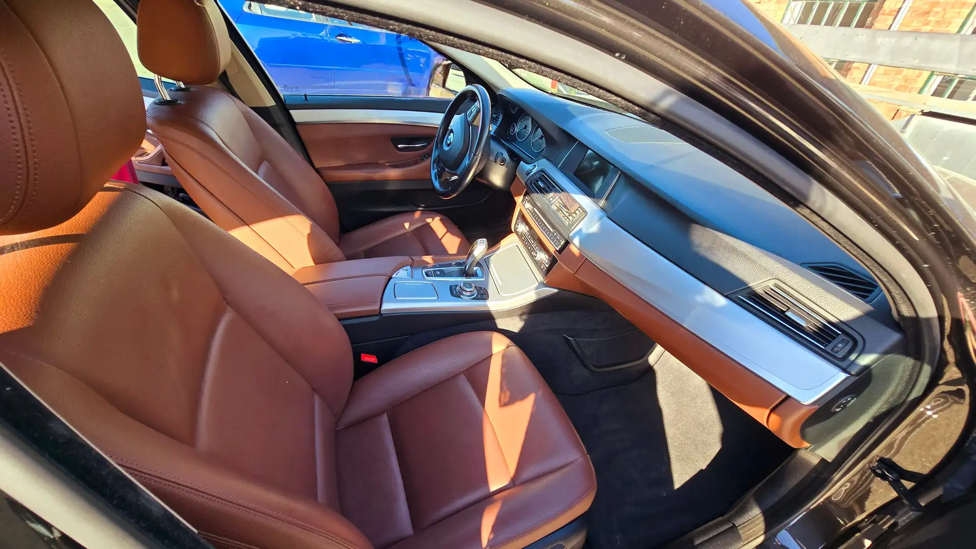 BMW 520 520 D Xdrive Luxury Line Коричневый - 1