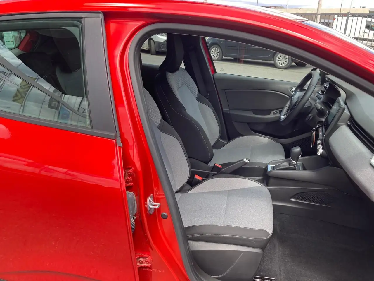 Renault Clio E-Tech full Hybrid Evolution 145, миниатюра 10