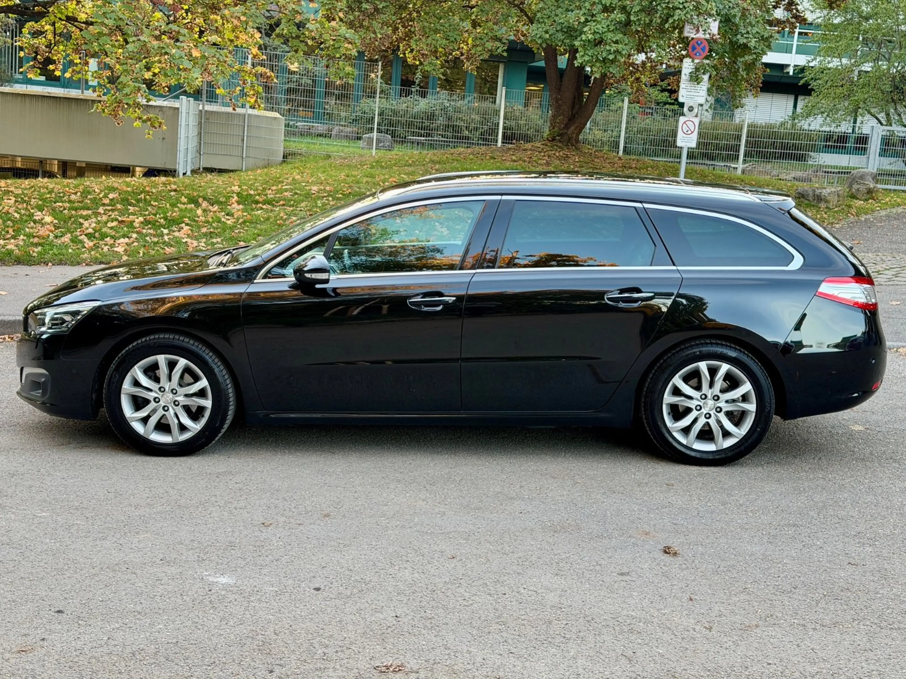 Peugeot 508 SW 2.0 BlueHDI Allure*PANO*LED*HEAD-UP*SHEFT — photo 13