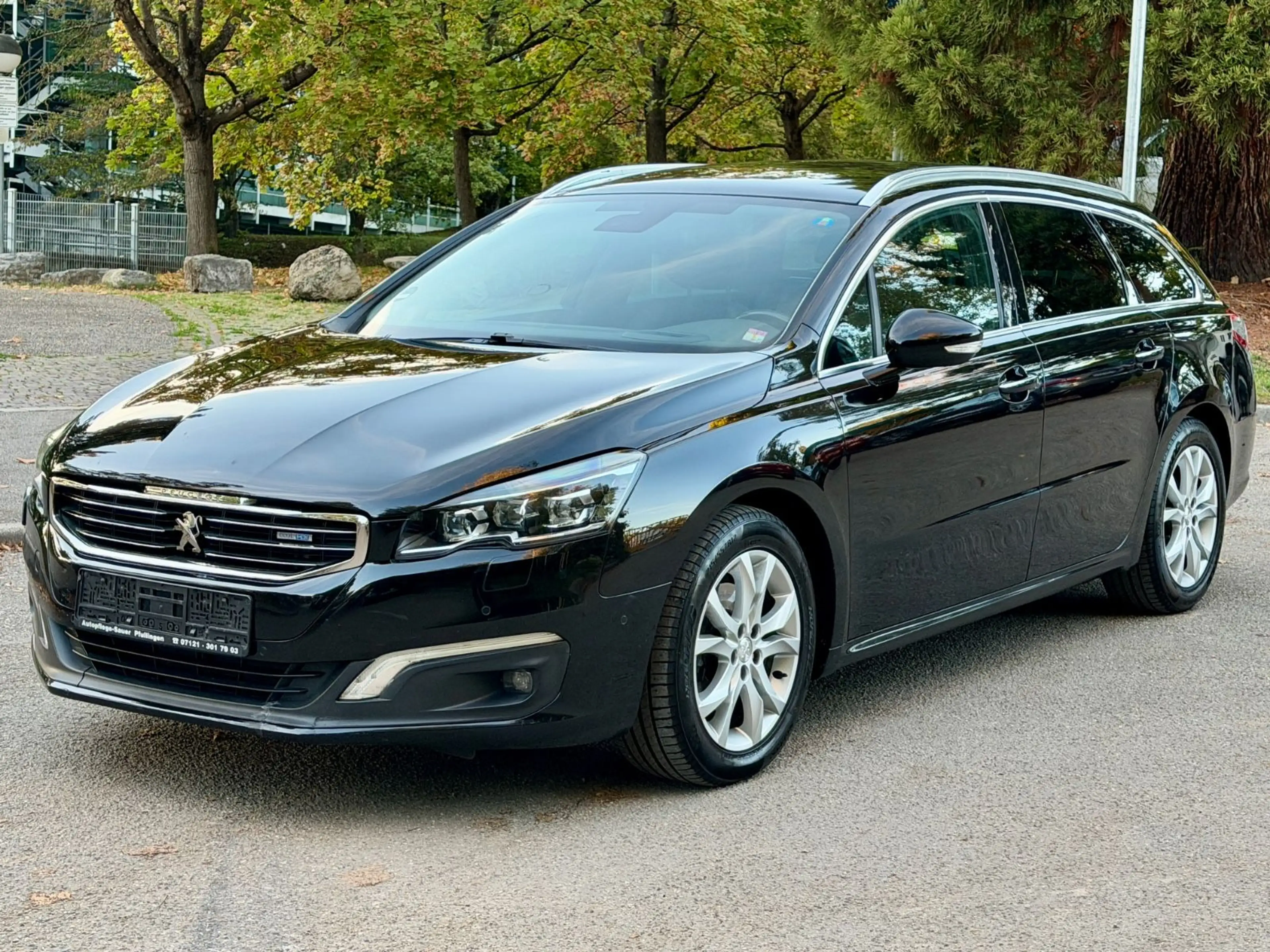 Peugeot 508 SW 2.0 BlueHDI Allure*PANO*LED*HEAD-UP*SHEFT