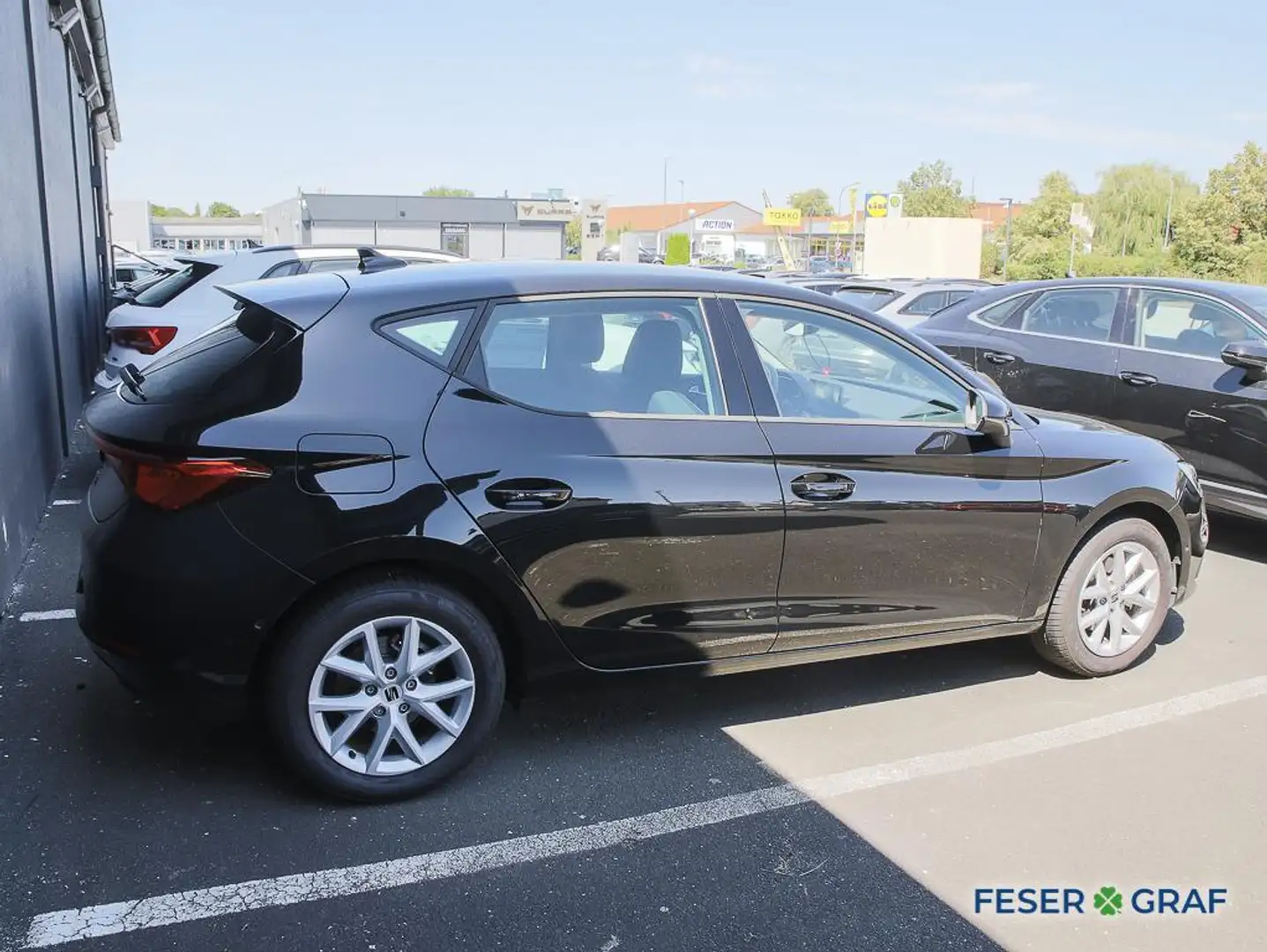 SEAT Leon Style 1.0 eTSI/Navi/Rückfahrkamera/VollLED/Sitzhei Schwarz - 2
