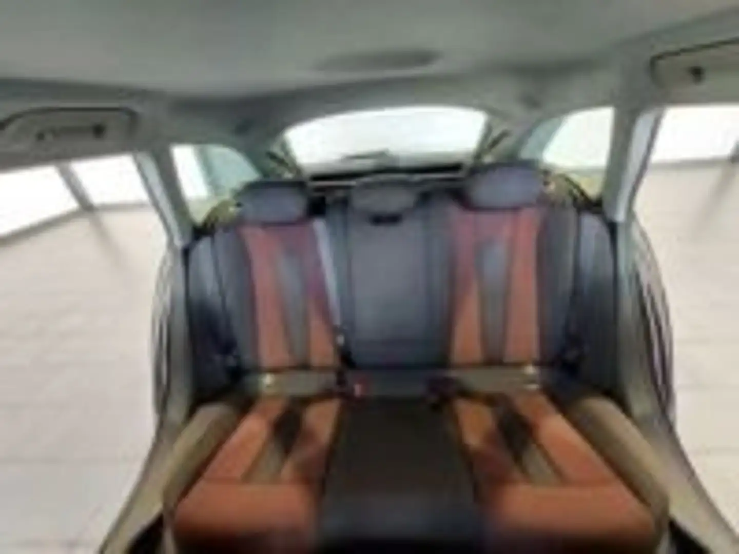 Audi A4 40 quattro 2.0 TFSI 204 PS Grau - 2