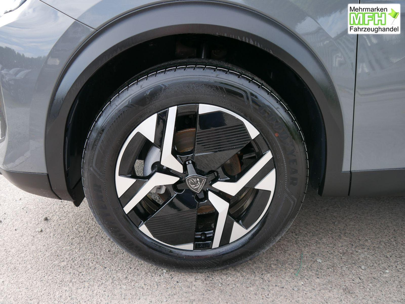 Peugeot 2008 Allure 1.2*NAVI*TEMPOMAT*KLIMA*PDC*LED*BLUETOOT... — photo 4